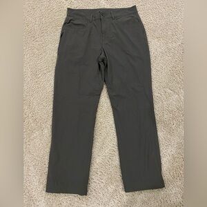 Mountain Hardware Fleece Lined Pants Men’s Size 33 Short